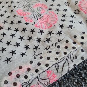 Free People Tote Cream Black Hot Pink Floral Hobo Beach Tote Bag Muslin Cloth